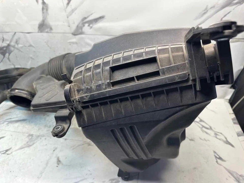 Purificador de aire 15 16 17 KIA K900 Foto 3 de 4