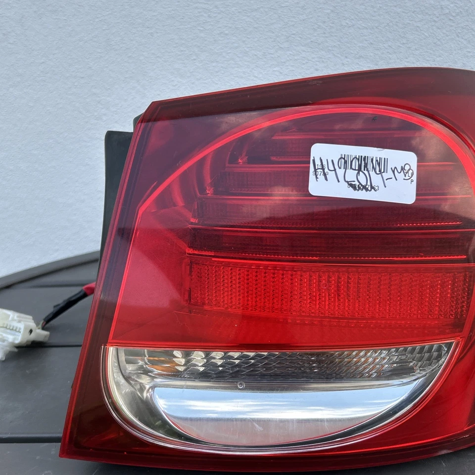 Lámpara de luz trasera de pasajero derecho Lexus GS350 GS450h GS460 2006-2011 PROBADA OEM Foto 2 de 4