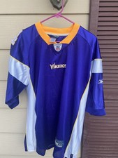 Drew Brees, Terrell Owens, Ndamukong Suh Among Hottest 2010 NFL Jerseys  9