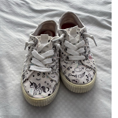 Blowfish Malibu Girls Unicorn Print Canvas Lace-Up Sneakers White Black US 11