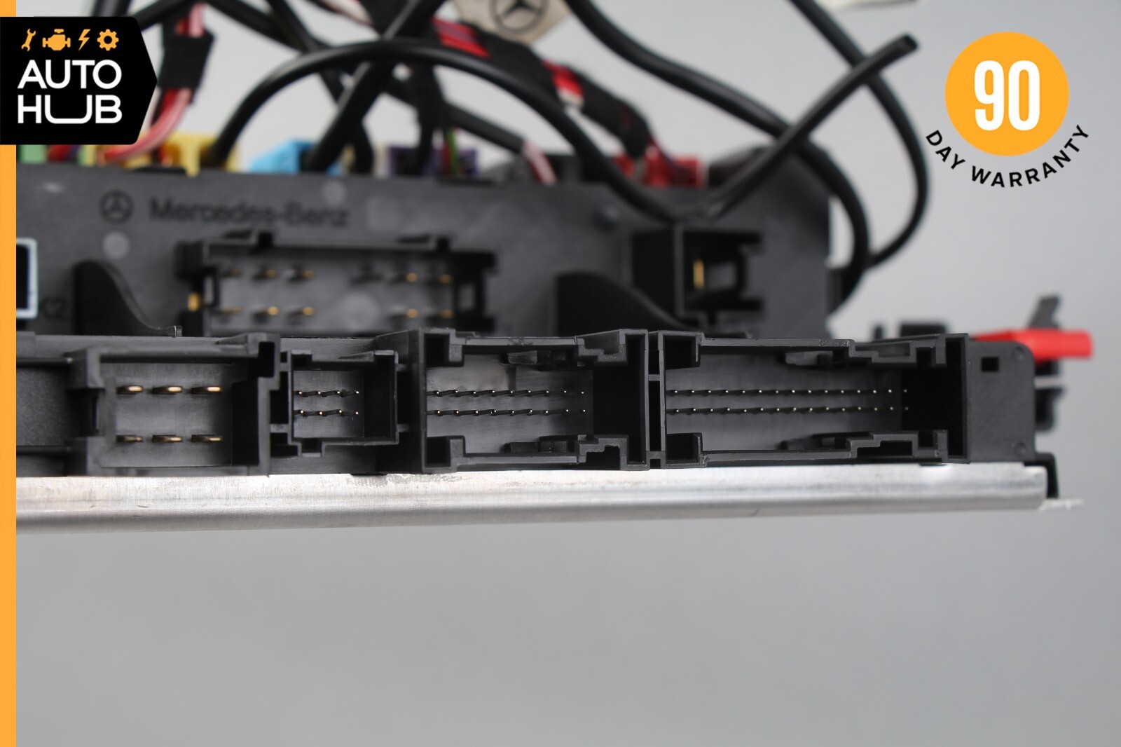03-12 Mercedes R230 SL500 SL55 AMG SL550 Rear SAM Fuse Box Relay Module OEM 56k