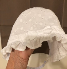 White Eyelet Ruffled Baby Girls Bonnie Size 6-12 mo.