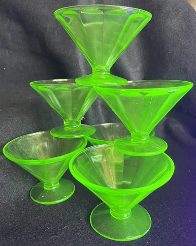 Vtg Green Federal Glass Uranium Set Of 6 Footed Panel Sherbet Dessert Cups Bowls