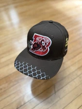 NEW Chicago Bulls SGA Artist Series Brown/Red Snapback Griffin Goodman Sz. OS