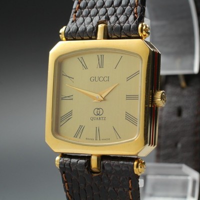 Seltene Near Mint GUCCI Sherry Line Gold Roman Square Quartz 25mm Damenuhr