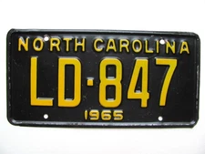 1965 NORTH CAROLINA NC LICENSE PLATE TAG, LOW NUMBER,  ORIGINAL, VINTAGE, NICE