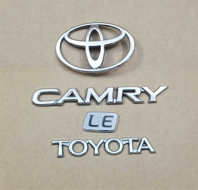TOYOTA CAMRY LE & LOGO TRUNK EMBLEMS OEM (4 PIECES) | eBay