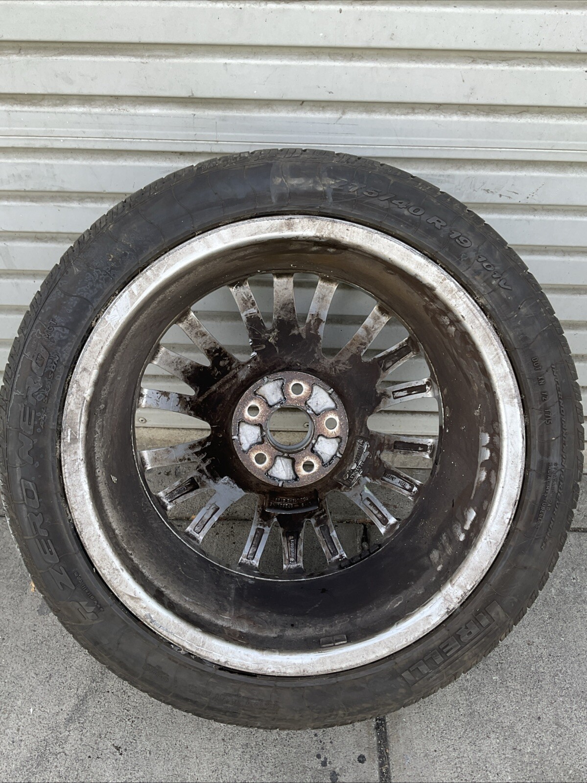 14-17 Maserati Quattroporte, Rear Wheel / Rim, Curb Rash, 19",  P/N 98015712 #2