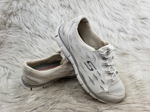 SKECHERS 22603 White Slip On Active 