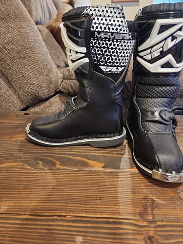 Botas Fly Racing Maverik MX Negras Talla Y12 364-55098 - Imagen 2 de 9