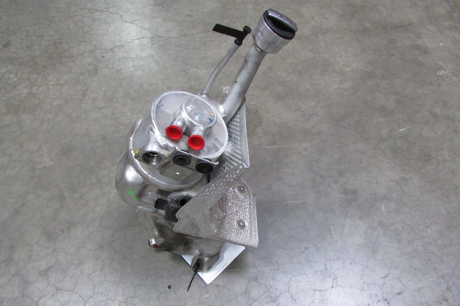 Lamborghini Gallardo LP550,560,570, Engine Oil Tank w/ Cap, Used, P/N 408115373