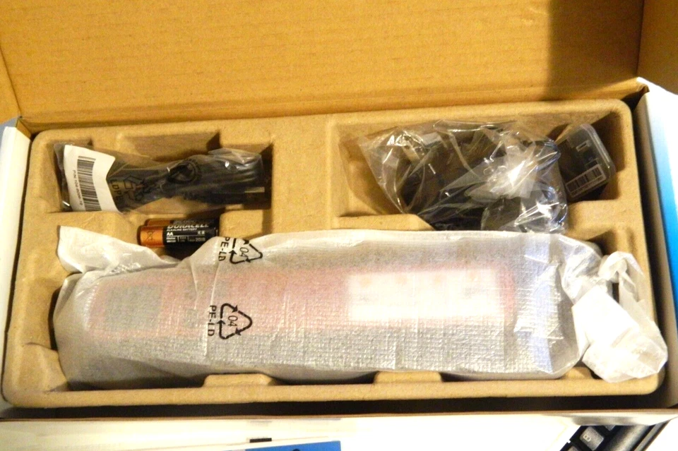 Pandigital Handheld Wand Scanner With Feeder Dock and SD Card Red PANSCN09RD New - Image 4 of 4