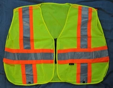 Gerber Outerwear VISION QUEST TRAFFIC VEST. Size L/XL. "50VL/8". 3M. NWT