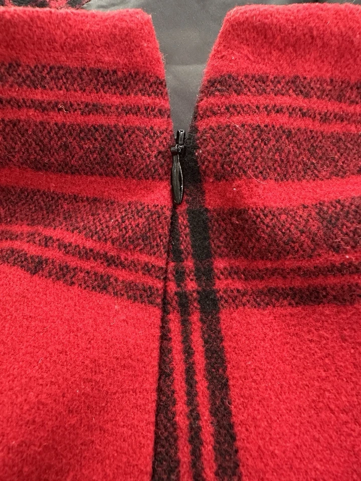 Minifalda de lana grunge a cuadros negra y roja Y2K Preppy Academia Sorority Foto 4 de 4