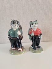 Quail Pottery Golfer Cats Salt And Pepper Pot Set