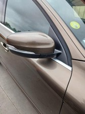 Retroviseur droit (ou coque) Volvo XC60