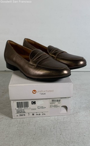 NIB Clarks Unstructured Un Blush Go Bronze Metallic Loafer Womens Shoes Sz 7