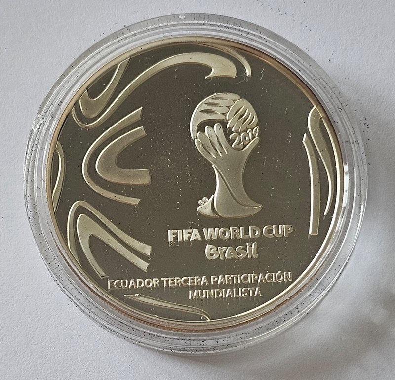 ECUADOR  1 SUCRE 2014 SILVER CONMEMORATIV SOCCER WORLD CHAMPIONSHIP BRAZIL PROOF