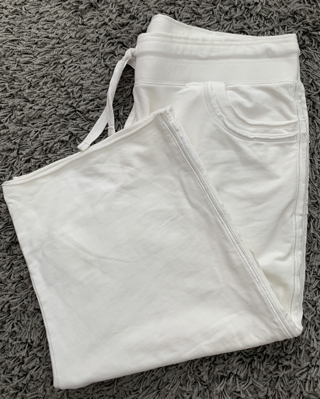 m and s white cropped trousers