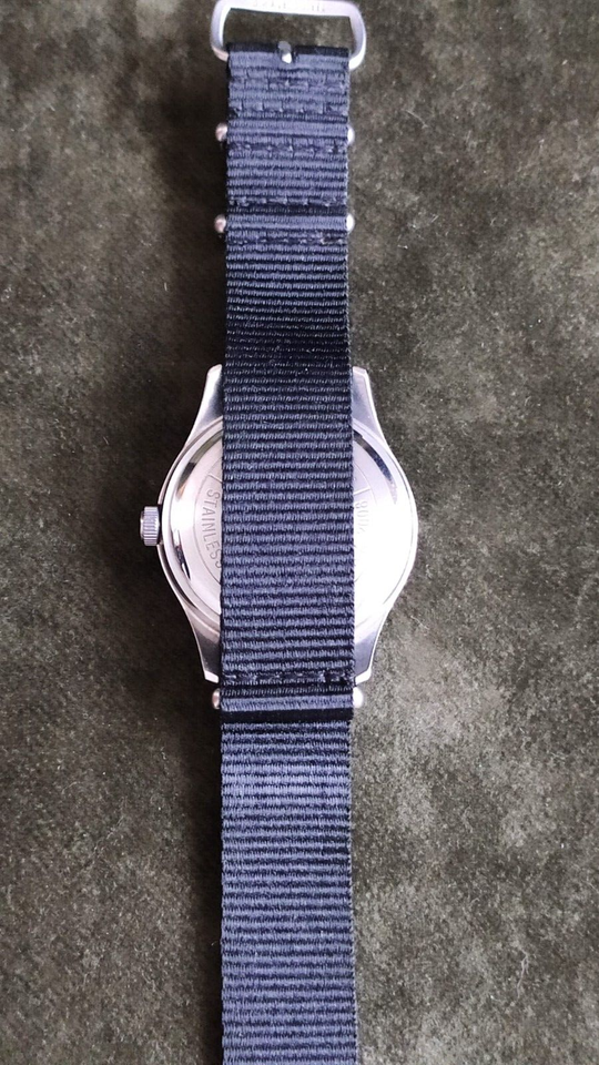 RARE TIMEX J CREW CIRCA 2008 Military Field Mens Watch. New battery