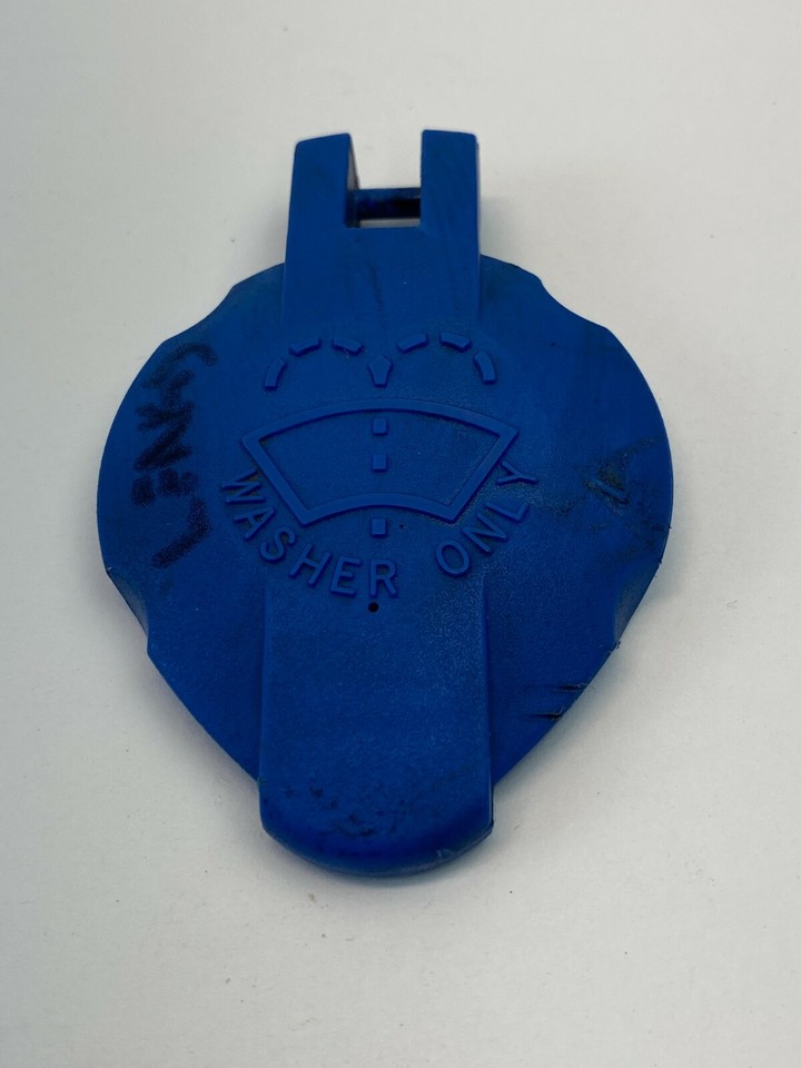 0610 Hyundai Elantra Sedan Windshield Wiper Washer Fluid Reservoir