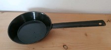 Alte Eisenpfanne Stiel Pfanne Email schwarz &Oslash; 15 cm