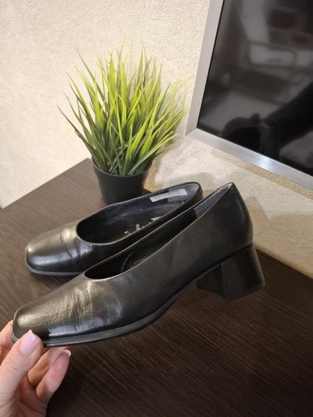 Women Ecco Heels Black Leather 34