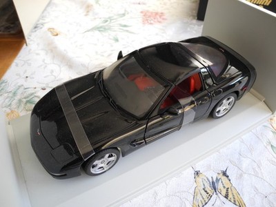 Extremely RARE UT Models 2008 Chevy Corvette, 1:18, BRAND NEW