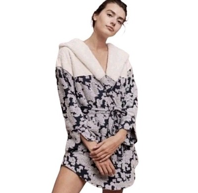 Anthropologie Lilka Hooded Robe Sherpa Jacquard Floral Belted Short Sz M/L 