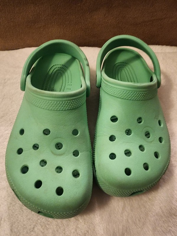 Crocs Classic Clog Shoes Youth J4 Mint Green Slip On Comfort Beach