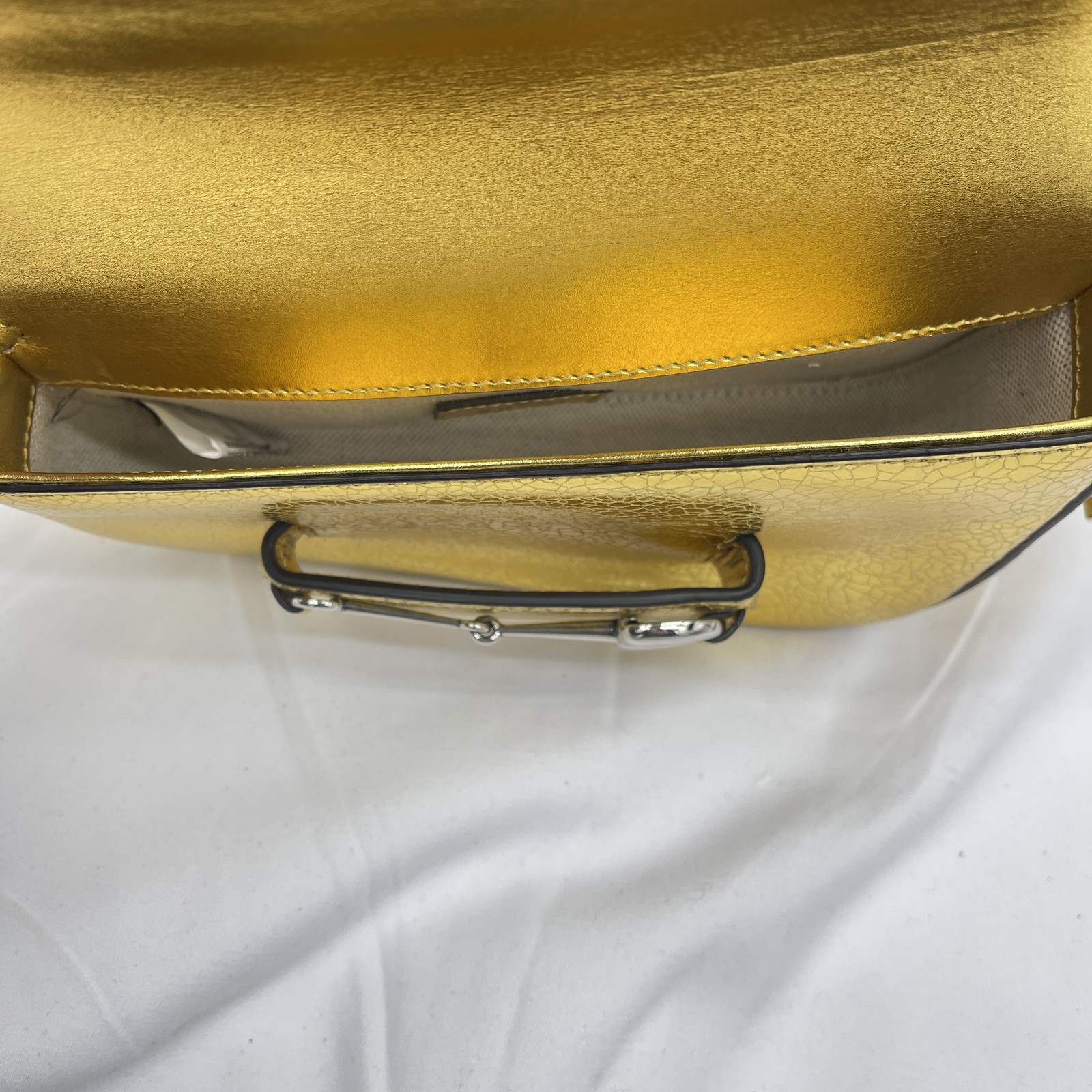 Gucci Mini Horsebit 1995 Asymmetric Shoulder Bag Metallic Leather Gold Pre-Owned thumbnail 16