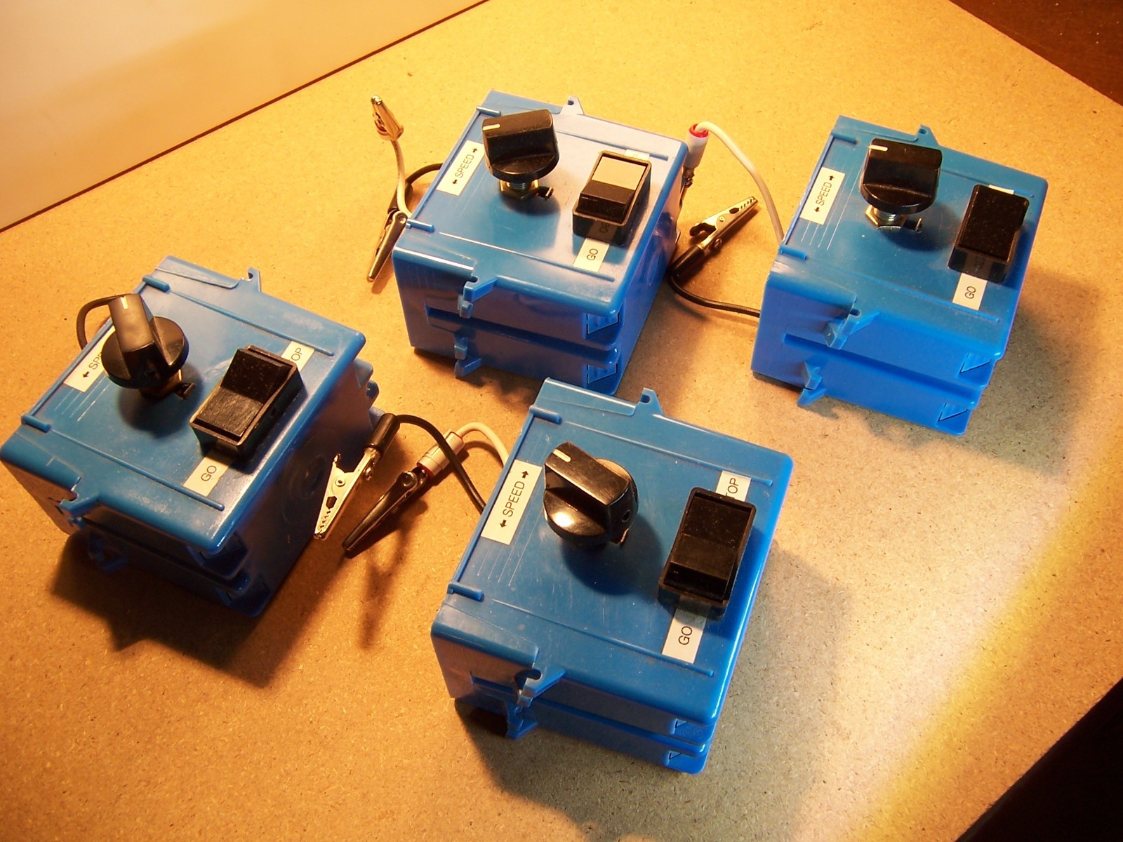 Ho slot car track Ghost controls