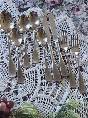 ONEIDA SSS Stainless Steel Flatware Set Silver 9 Pc Fork Spoon Knife