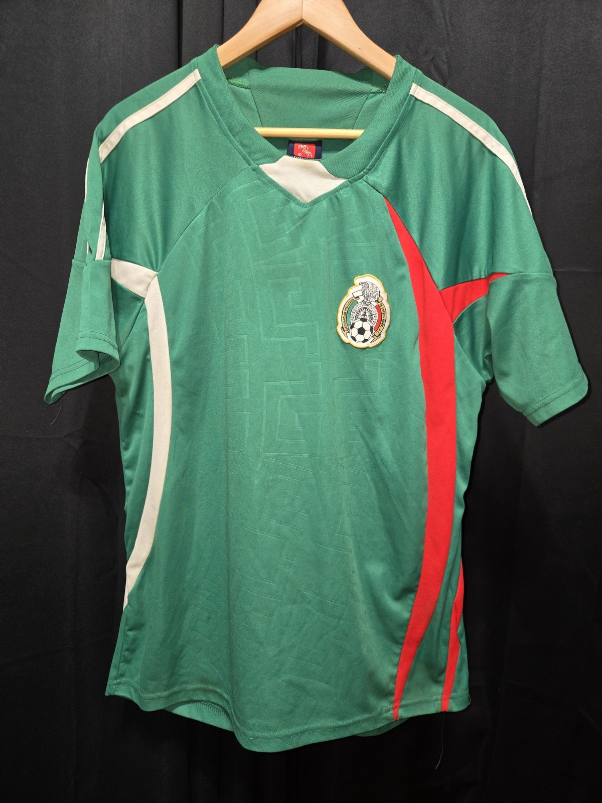 Authentic Sports Mexico Soccer Jersey Size Medium
