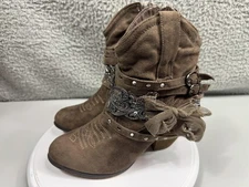 Not Rated Boots Womens Size 8.5 Western Lace Bow Studded Embellished Cowboy