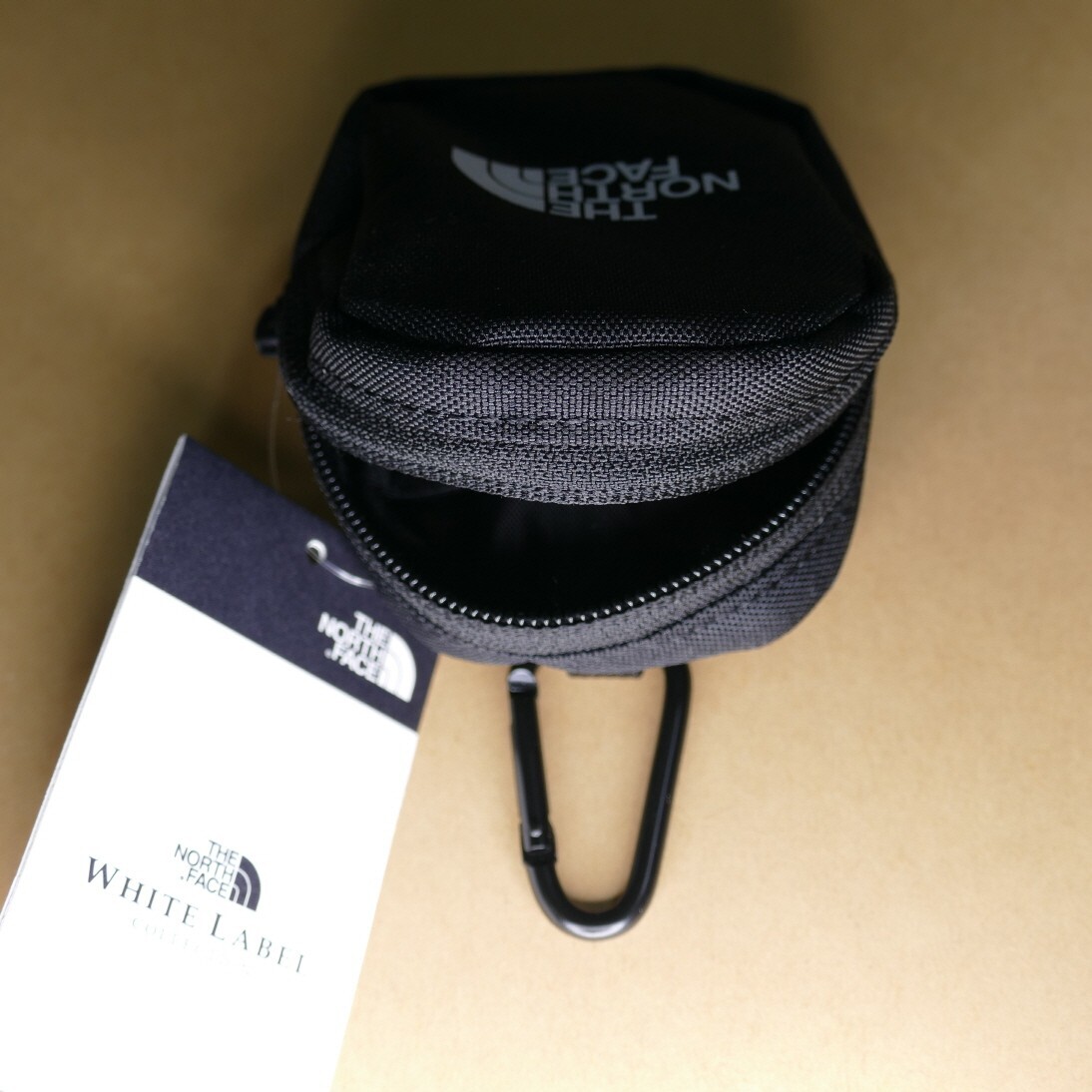 The North Face White Level Mini Mini Pouch NM2PN Black color