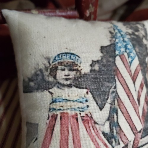 ALMOHADA FOTO DE COLECCIÓN DE ESTILO VICTORIANO PRIMITIVA NIÑA FUEGOS ARTIFICIALES BANDERA TUCK BOWL - Imagen 6 de 10