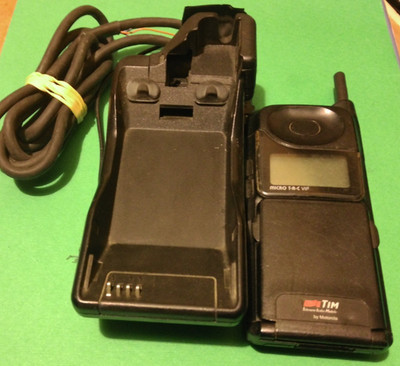 MOTOROLA MICRO T.A.C VIP + CAR MOUNT