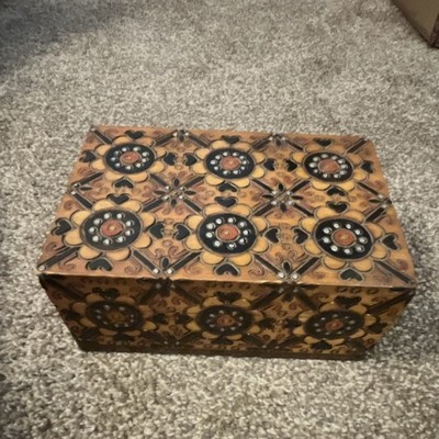 Wood Floral Pattern Lidded Rectangular Trinket Box, Red Interior