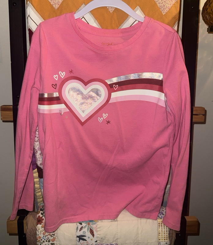 Cat & Jack Girls Pink Long Sleeve Heart Graphic Crewneck Tee Glitter Sz 6/7
