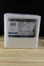 Kirkland Signature 6 pc 680 Thread Count Sheet Set-Queen-White-NEW IN PACKAGE