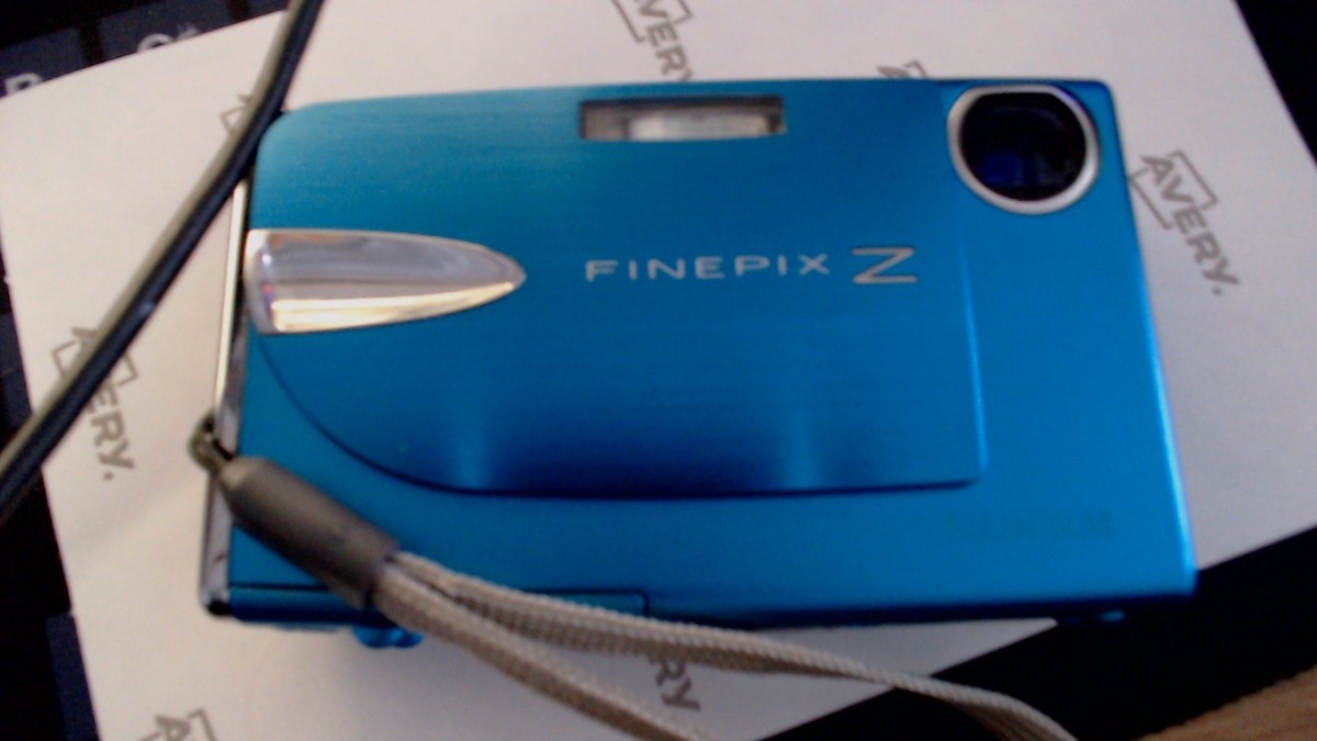 Super beautiful condition FinePix Z20fd Blue FUJIFILM Digital
