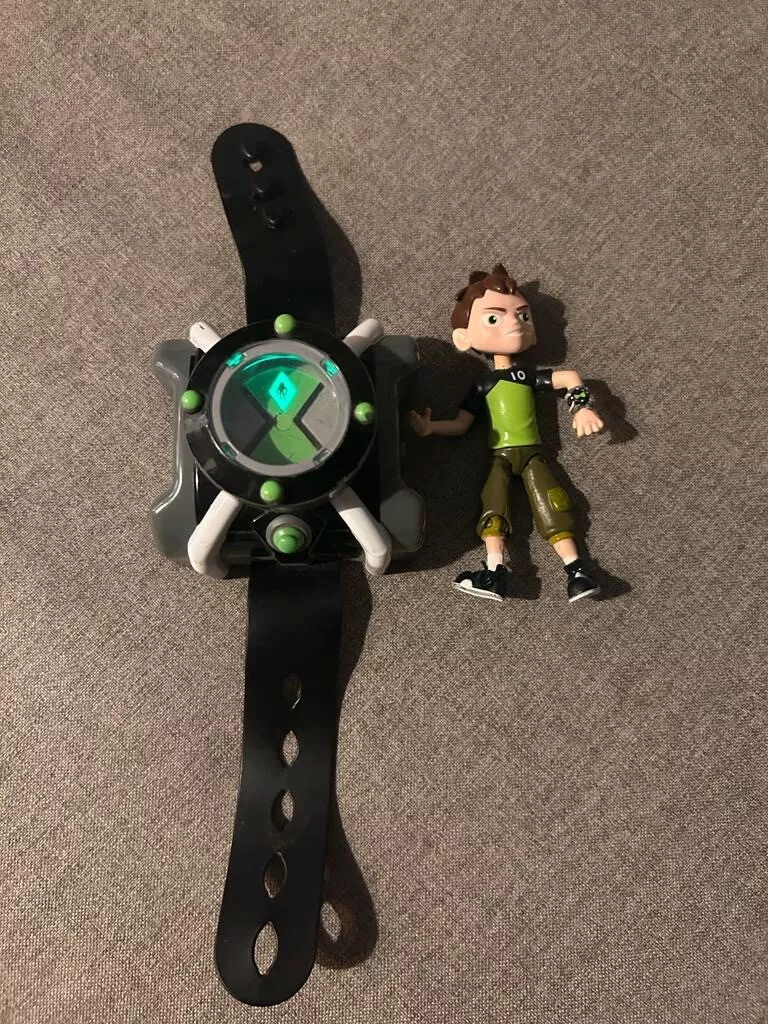 Original omnitrix on sale toy