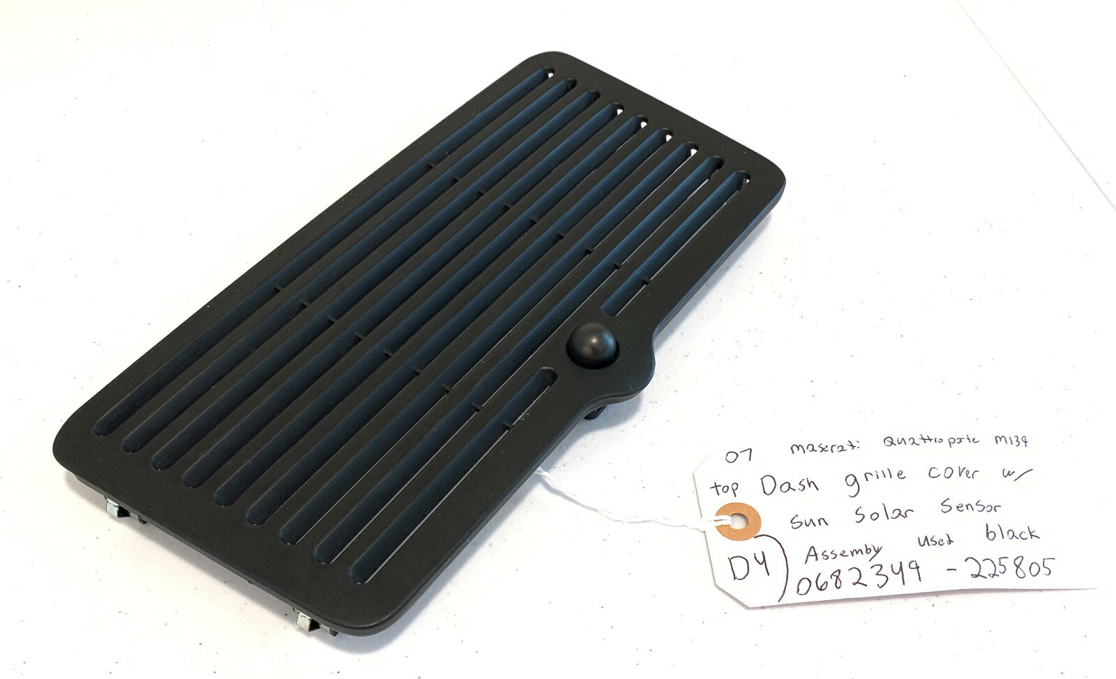 07 Maserati Quattroporte M139 Grille Dashboard Cover W/ SUN SOLAR SENSOR 0682349