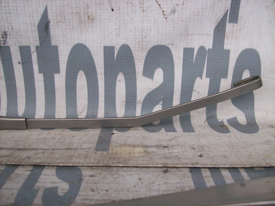 74-76 MERCEDES-BENZ 300D 240D OEM CONJUNTO DE BRAÇOS DE LIMPADOR DE PARA-BRISA DIREITO E ESQUERDO - Imagem 3 de 4