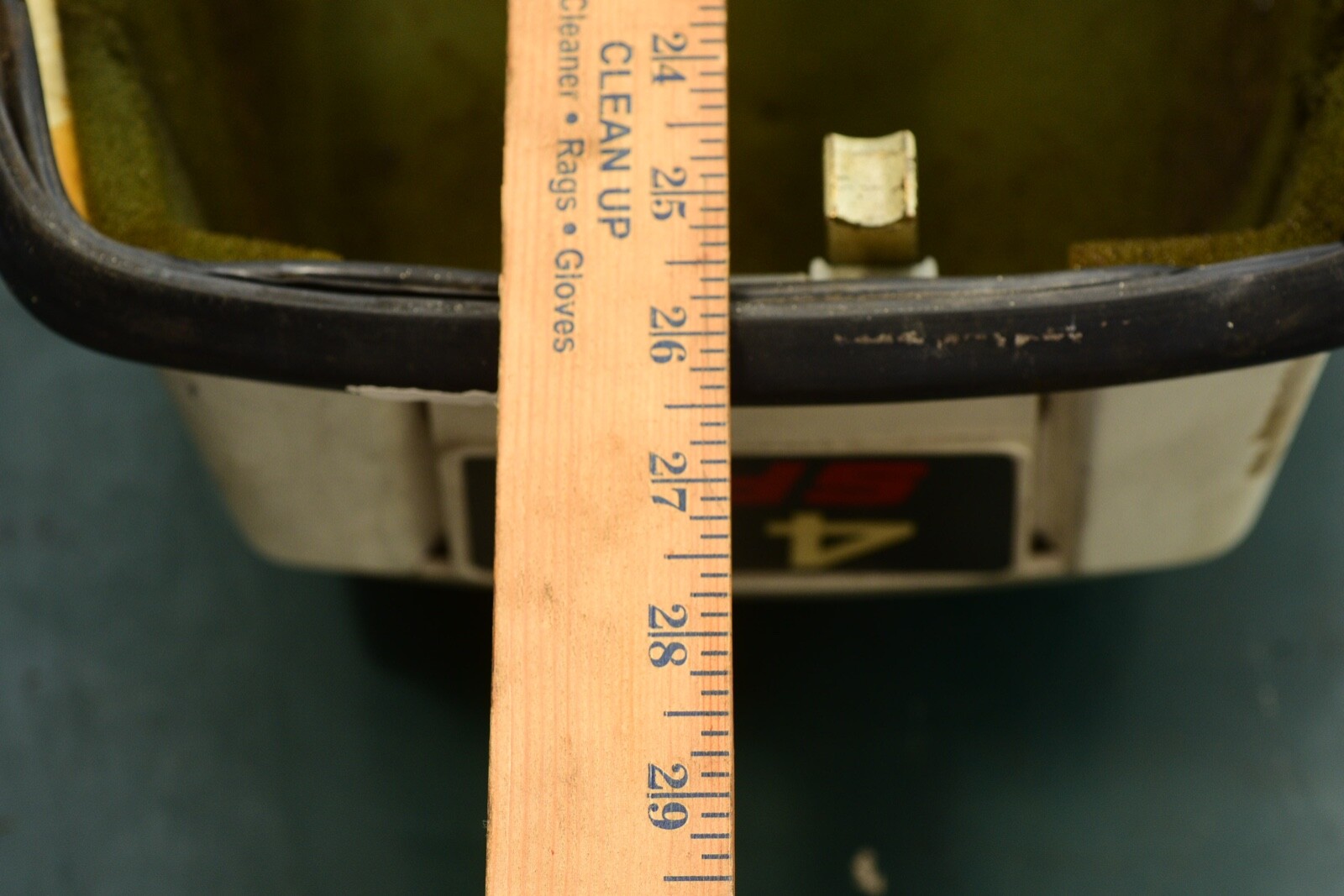 40 48 50 hp Johnson Evinrude engine cover top cowl, two stroke 2