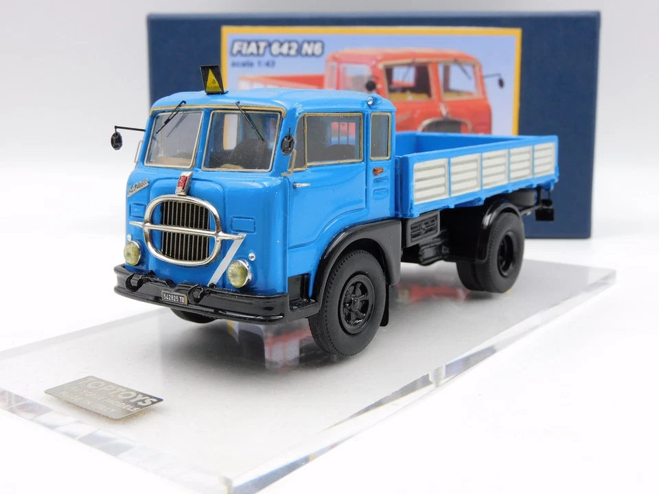 Fiat camion resina 642 N6 montato truck 1:43 MIB Toptoys CB Models azzurro - Immagine 2 di 4