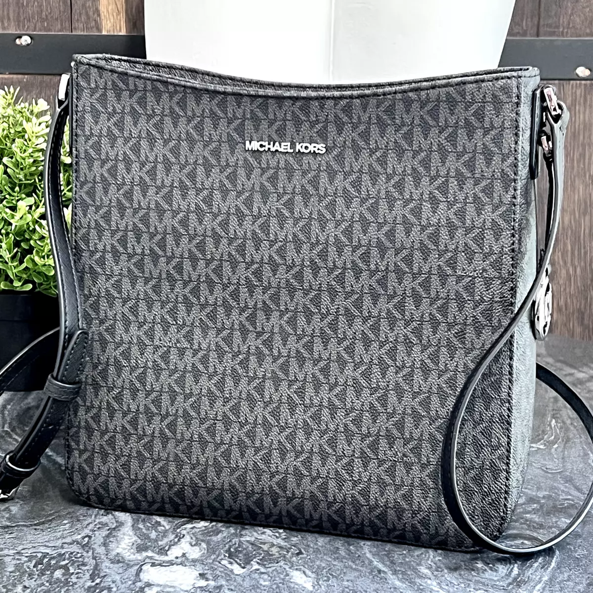 Michael Kors Jet Set Large Crossbody - Black/Silver