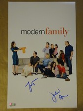 Signed Modern Family 11