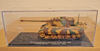 Maquette Char Tiger II Ausf.B (Sd.Kfz.182) – 1:50 – Échelle Collection Avec Support